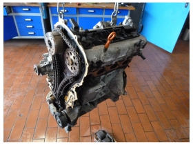 VW Touran 1T 1,6 FSI  -BAG-  115PS Motor defekt