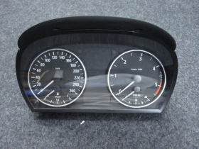 BMW E90 E91 320d Tacho Tachometer Kombiinstrument 1025350